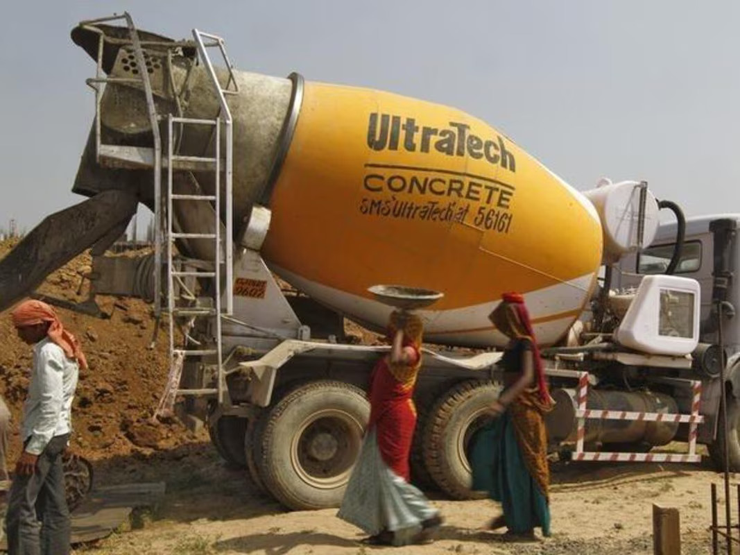 AB Group की UltraTech सीमेंट खरीदेगी India Cements की 23 फीसदी हिस्सेदारी, शेयरों ने तोड़े रिकॉर्ड