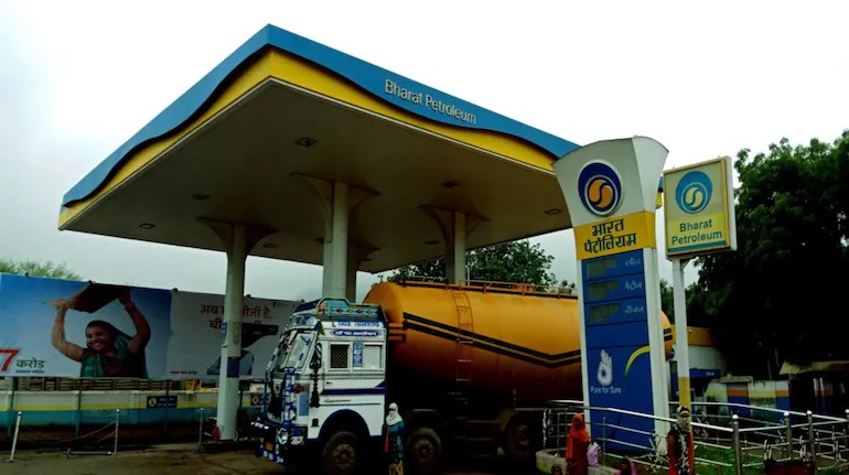 IOCL, BPCL, HPCL: सरकारी पेट्रोलियम कंपनियों को FY24 में ₹81000 करोड़ का रिकॉर्ड मुनाफा